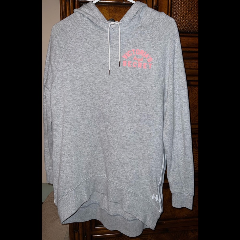 💗Victoria’s Secret hooded sweatshirt💗 - Picture 7 of 11